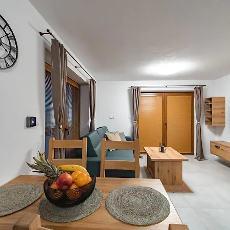 Chalety Bucina Apartamento