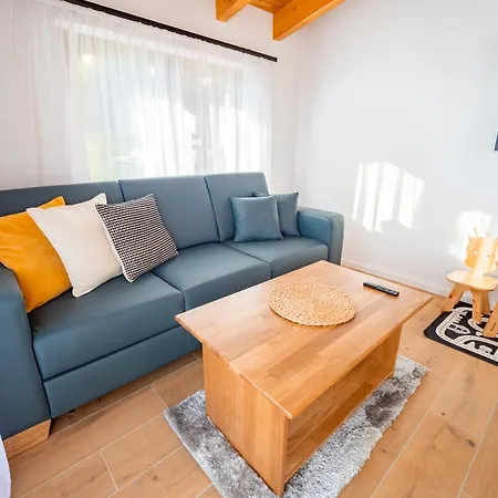 Apartment Chalety Bucina *