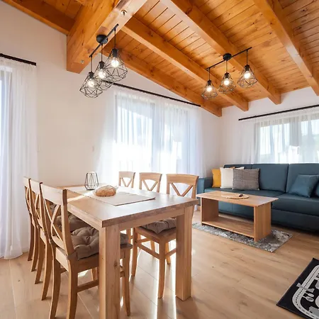 Apartment Chalety Bucina