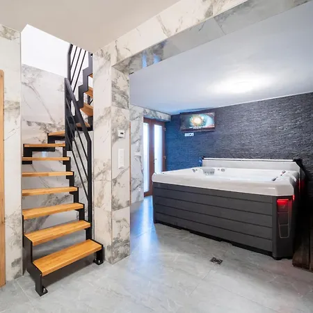 Apartment Chalety Bucina